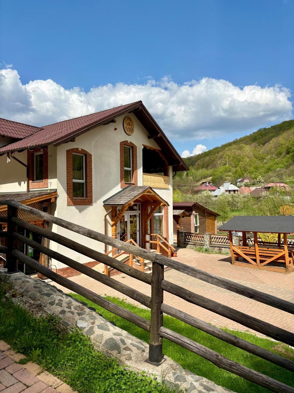 Pensiunea Popas Pop, Strambu-Baiut, Maramures Exterior foto